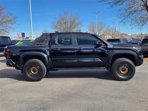 Used 2024 Toyota Tacoma Trailhunter image 2