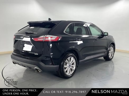 Used 2019 Ford Edge Titanium w/ Equipment Group 301A image 6