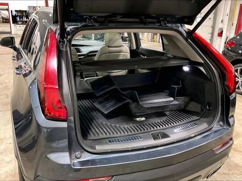 Used 2019 Cadillac XT4 Premium Luxury FWD image 32
