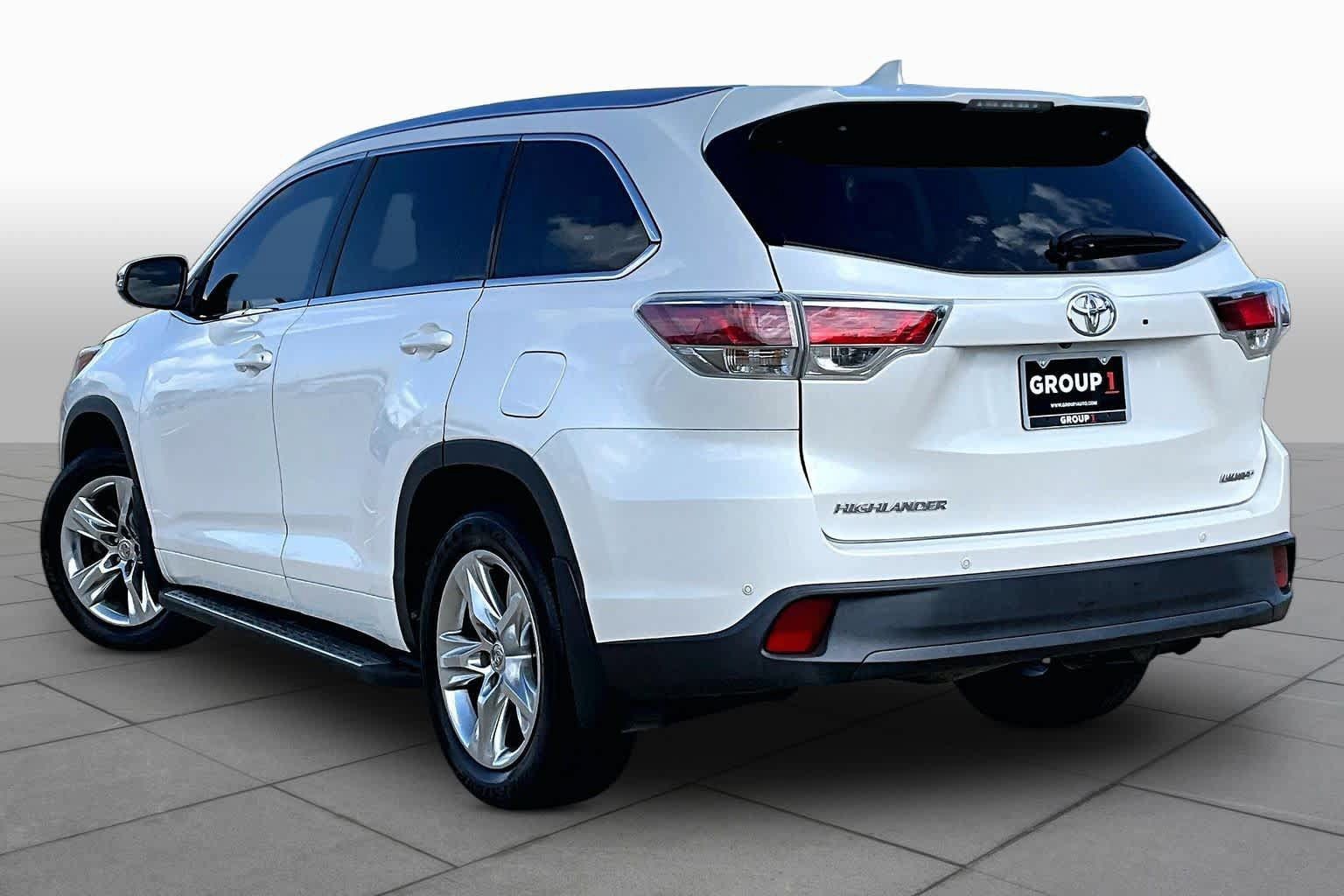 Used 2015 Toyota Highlander Limited FWD image 12