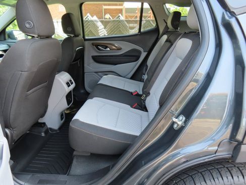 Used 2018 GMC Terrain SLE w/ Infotainment Package I FWD image 18