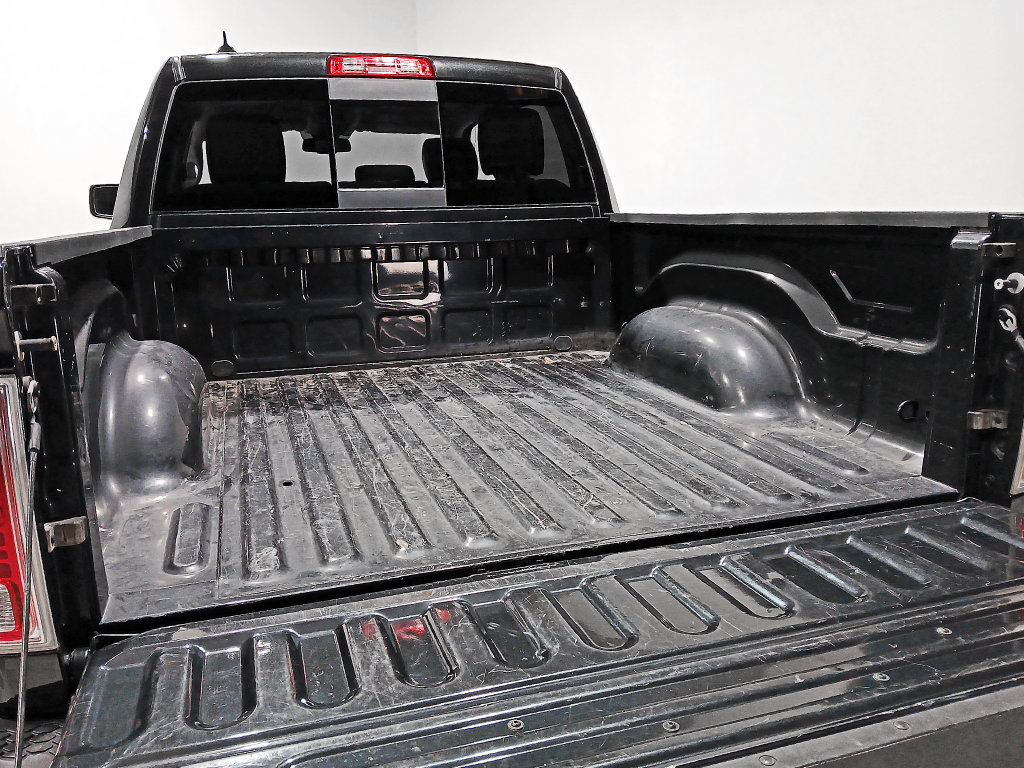 Used 2016 RAM 1500 Laramie w/ Convenience Group AWD/4WD image 7