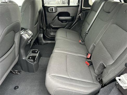 Certified 2022 Jeep Wrangler Unlimited Sport image 16