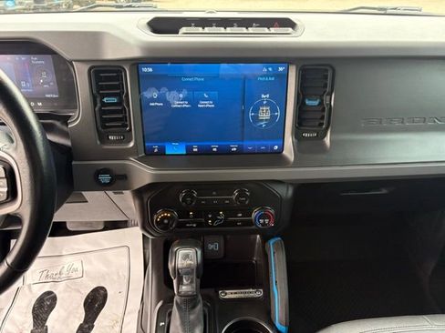 Used 2024 Ford Bronco Black Diamond w/ Sasquatch Package image 32