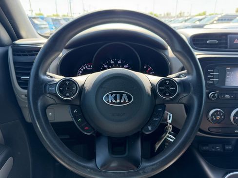 Used 2016 Kia Soul + w/ Eco Package FWD image 9