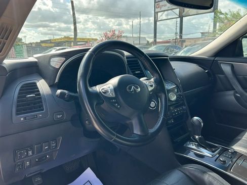 Used 2013 INFINITI FX37 AWD w/ Premium Pkg image 11