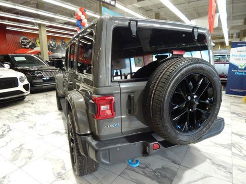 Used 2023 Jeep Wrangler Unlimited Sahara w/ Cold Weather Group image 9