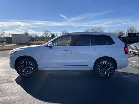New 2026 Volvo XC90 B6 Ultra image 24