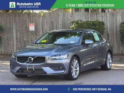Used 2021 Volvo S60 T6 Momentum