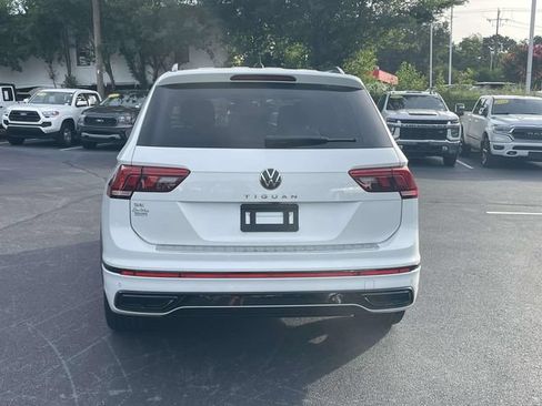 Used 2023 Volkswagen Tiguan SE R-Line FWD image 6
