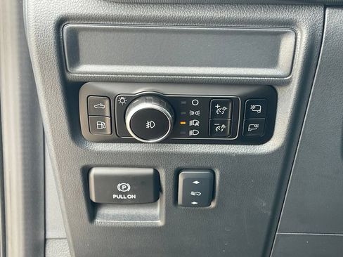 Used 2025 Ford F150 Platinum w/ Equipment Group 702A High AWD/4WD image 21