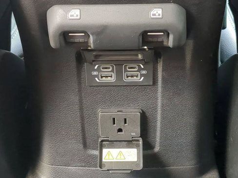 Certified 2022 Jeep Wrangler Unlimited Sahara image 16