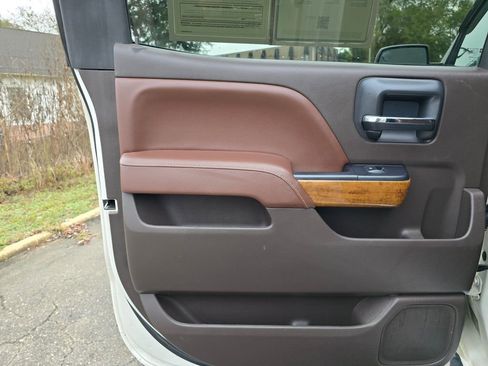 Used 2015 Chevrolet Silverado 1500 High Country w/ High Country Premium Package image 55