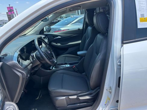 Used 2025 Buick Encore GX Preferred FWD image 25