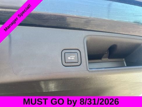Used 2023 GMC Terrain Denali AWD/4WD image 31