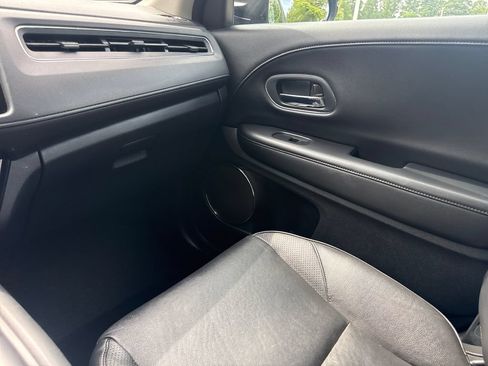 Used 2016 Honda HR-V EX-L image 17