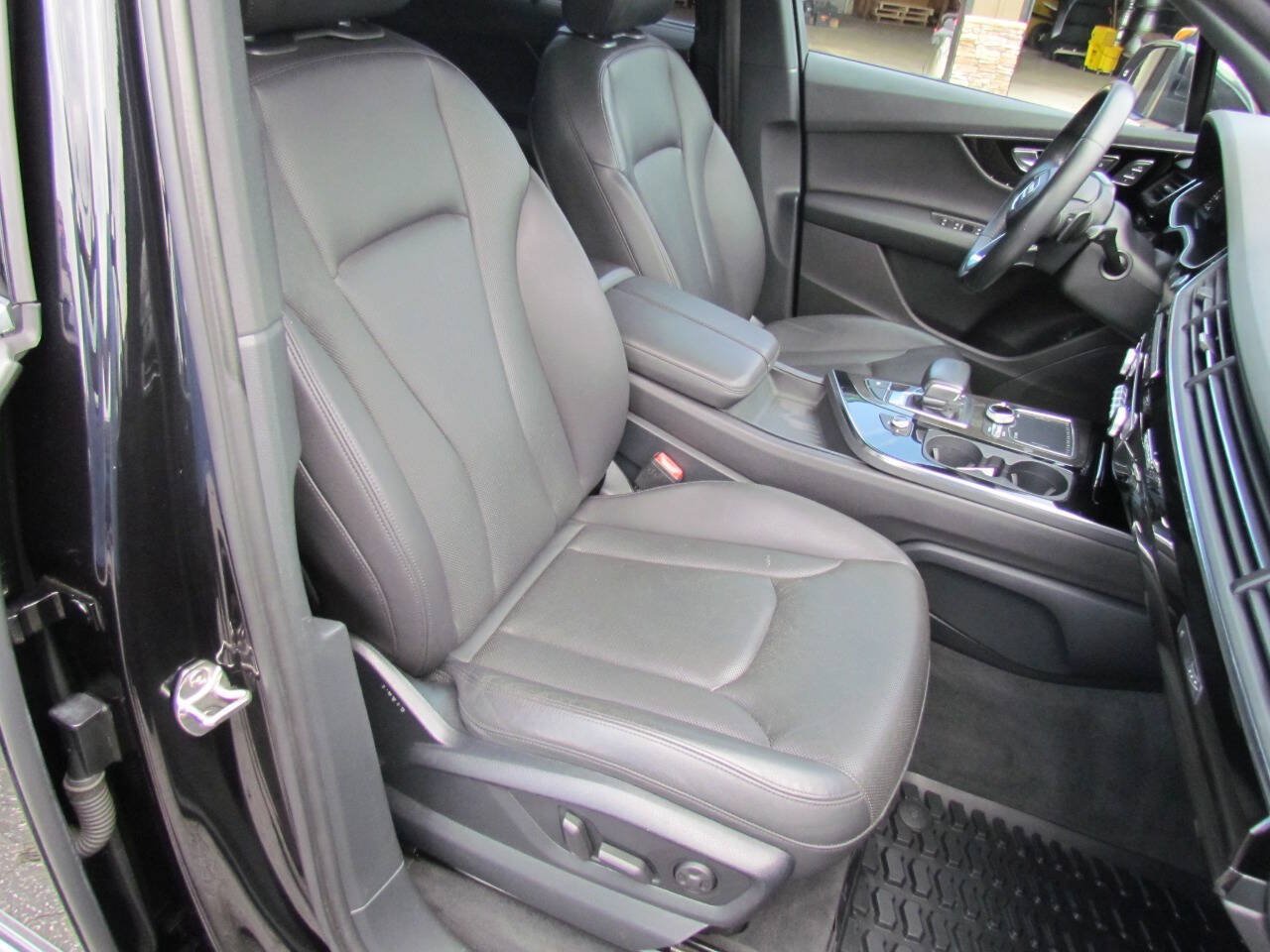 Used 2017 Audi Q7 3.0T Premium Plus AWD/4WD image 20