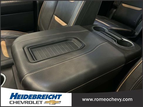 Used 2023 GMC Yukon XL AT4 w/ AT4 Premium Package image 42