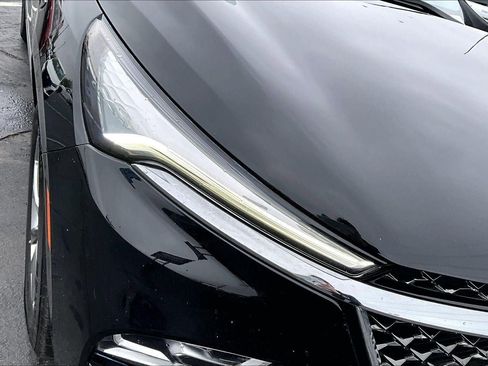 Used 2024 Buick Enclave Avenir w/ Avenir Technology Package image 27