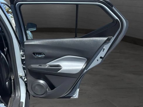 Used 2022 Nissan Kicks SR w/ Premium Package FWD image 27
