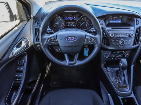 Used 2017 Ford Focus SE image 20