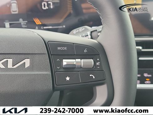 New 2026 Kia Sportage EX FWD image 25