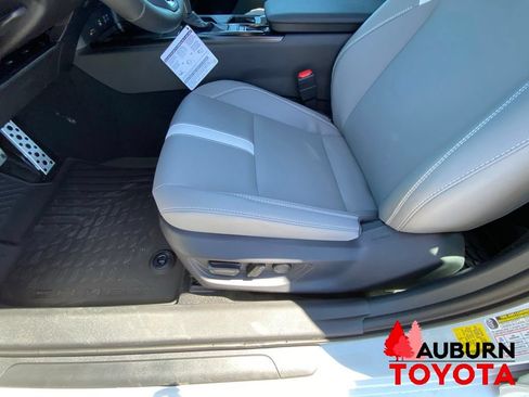 New 2026 Toyota Camry SE FWD image 28