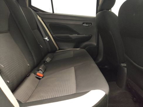 Used 2021 Nissan Versa SV FWD image 19