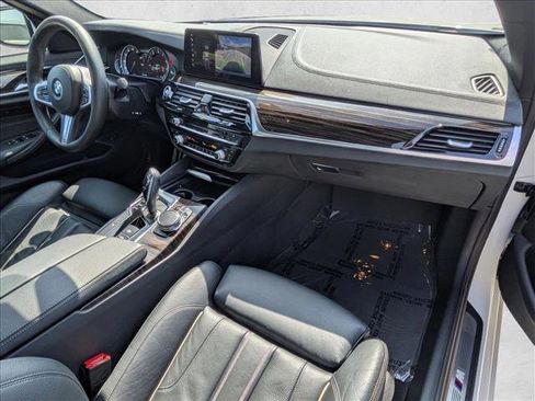 Used 2017 BMW 530i image 25