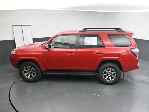 Used 2024 Toyota 4Runner TRD Off-Road Premium AWD/4WD image 22