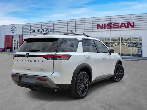 New 2026 Nissan Pathfinder SL w/ SL Premium Package FWD image 5