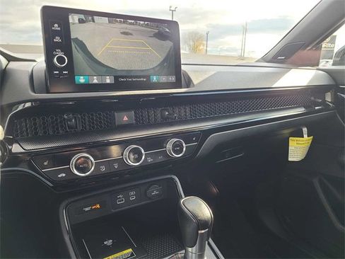 Used 2024 Honda CR-V Sport Touring image 31