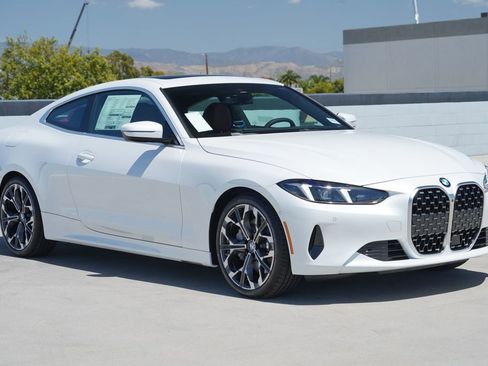 New 2026 BMW 430i Coupe w/ Parking Assistance Package RWD image 3