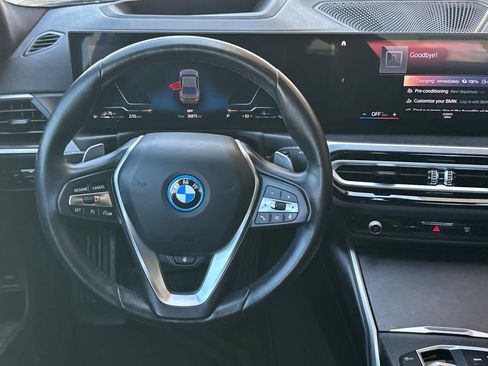 Used 2023 BMW 330e xDrive w/ Premium Package AWD/4WD image 13