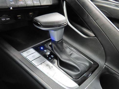 Used 2023 Hyundai Elantra SE FWD image 24