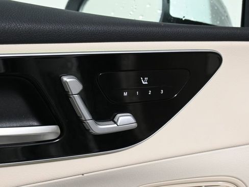 Certified 2026 Mercedes-Benz GLC 300 4MATIC image 29