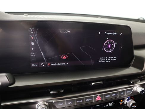 Used 2025 Kia Telluride S image 7