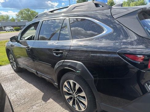 Used 2024 Subaru Outback Limited AWD/4WD image 2