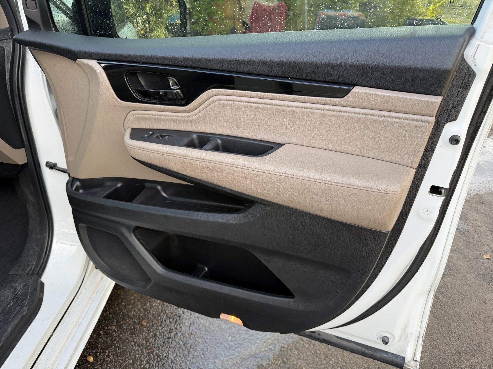 Used 2022 Honda Odyssey Elite image 17