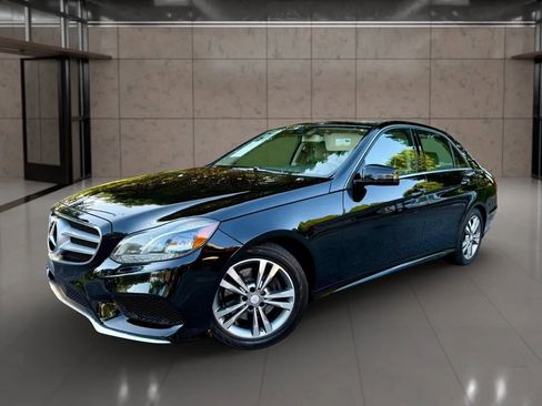 Used 2015 Mercedes-Benz E 350 Sedan image 4