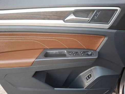 Used 2022 Volkswagen Atlas SE image 13