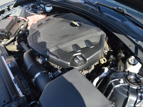 Used 2019 Chevrolet Camaro LT image 26