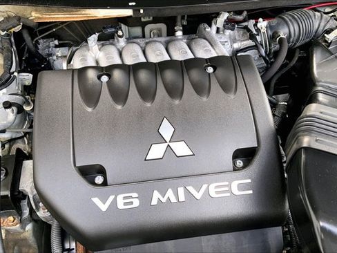 Used 2019 Mitsubishi Outlander GT AWD/4WD image 33