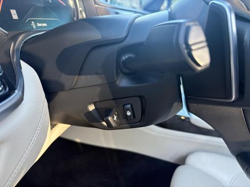 Used 2018 BMW 750i image 21