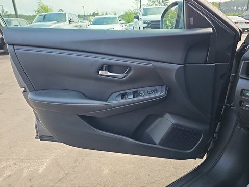 Used 2023 Nissan Sentra S FWD image 28