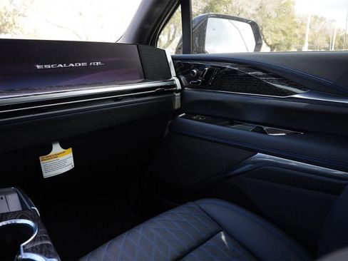New 2026 Cadillac Escalade IQL Luxury image 78