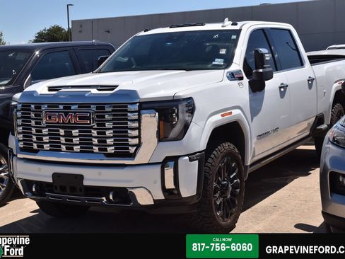 Used 2024 GMC Sierra 2500 Denali w/ Denali Reserve Package AWD/4WD image 1