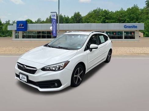 Used 2022 Subaru Impreza Premium image 2