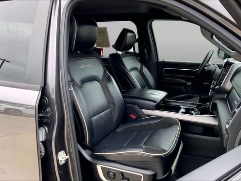Used 2024 RAM 1500 Laramie RWD image 9