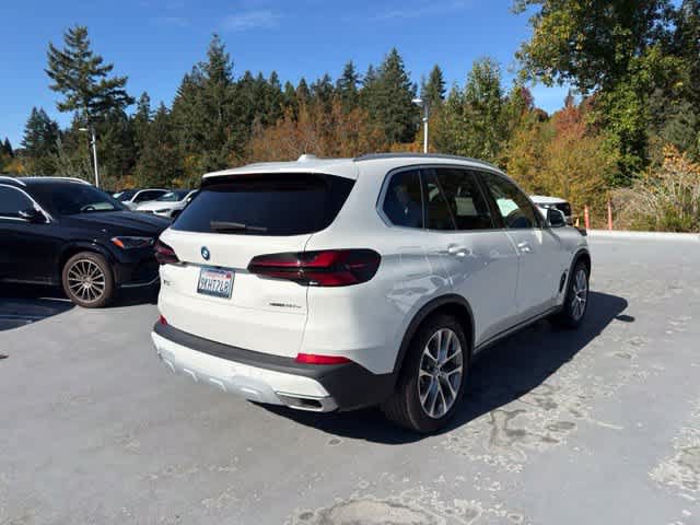 Used 2024 BMW X5 xDrive50e AWD/4WD image 5